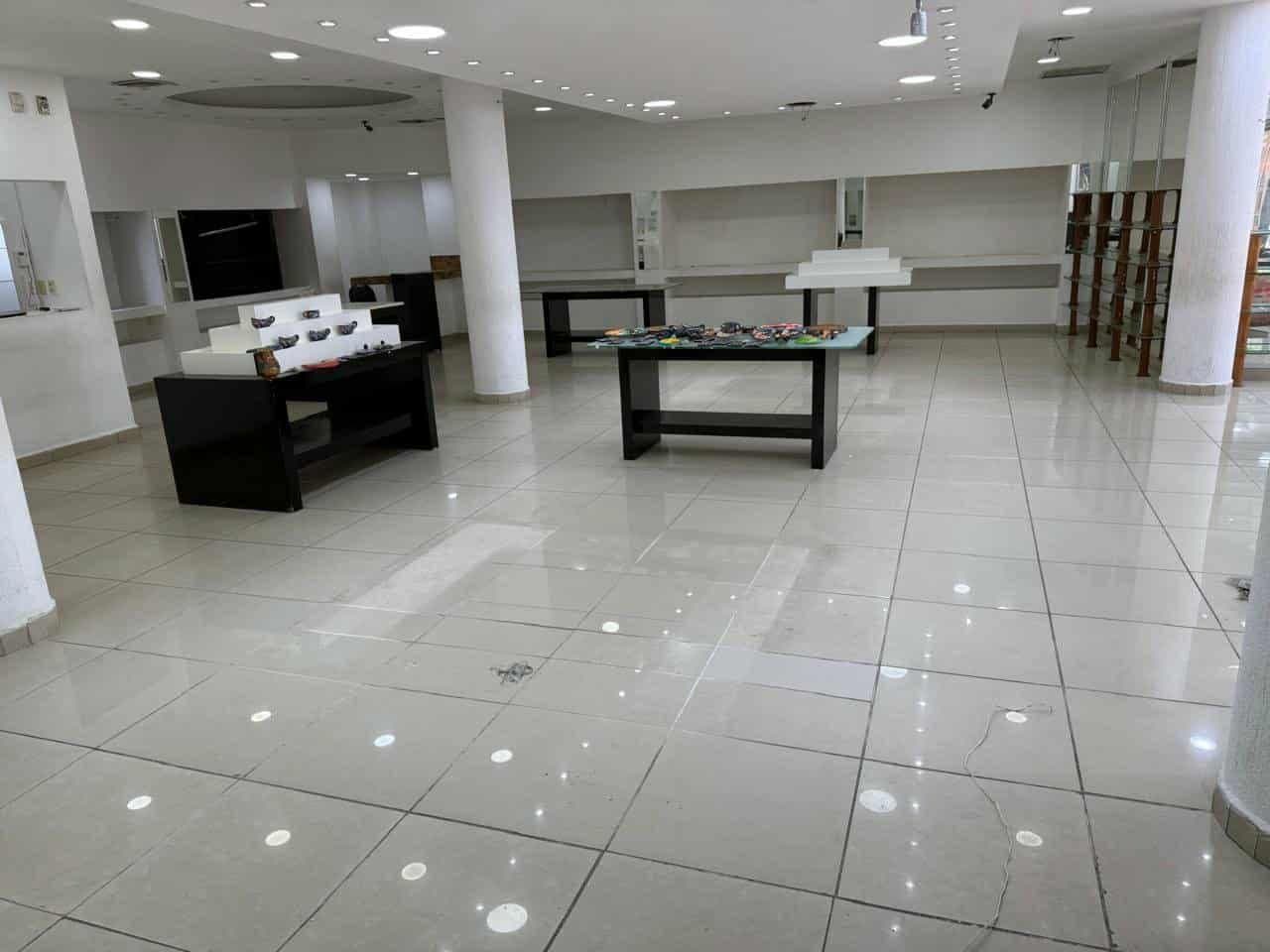 Local comercial en el Centro · 240 m²