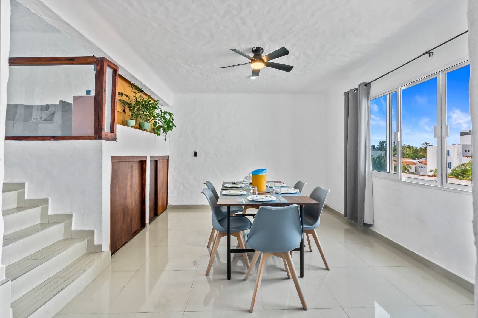 Condominio Los Mangos, Frente a Costco 1